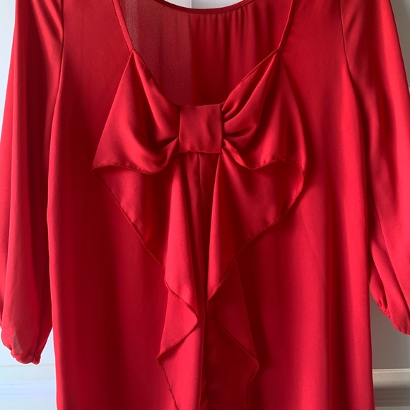 Pink Everly top with bow back! - Picture 3 of 8